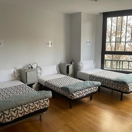 Aloha Hostel Памплона Екстер'єр фото