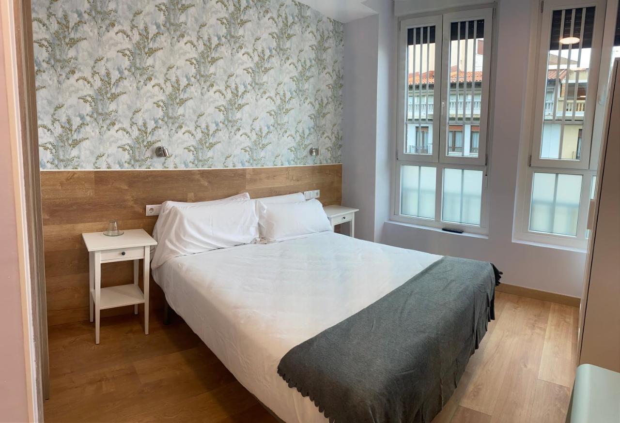 Aloha Hostel Памплона Екстер'єр фото